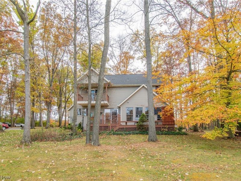 700 Stillwater Drive, Deerfield, OH 44411 Photo 41