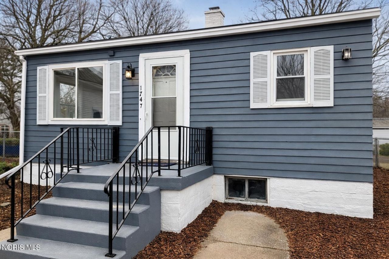 1748 Georgia Avenue, Toledo, OH 43613 Main Photo