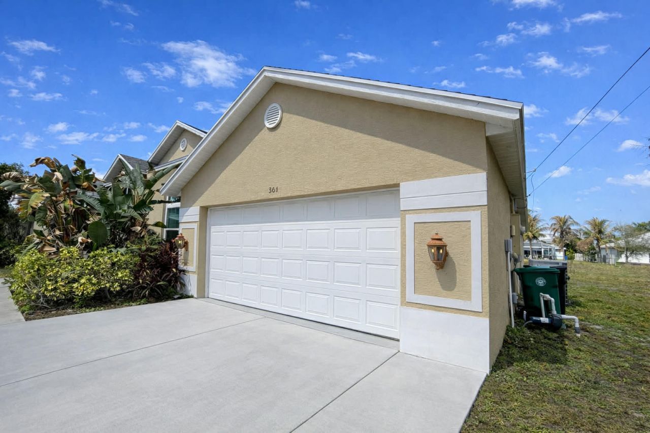 301 SW Buzby Court, Port Saint Lucie, FL 34953 Photo