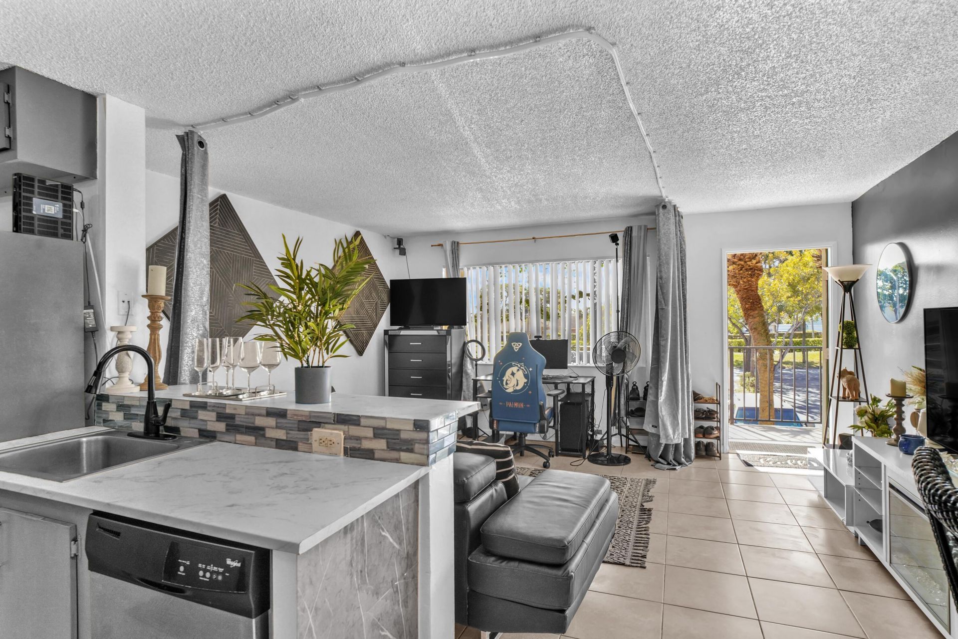 1423 Meadows Circle W, Boynton Beach, FL 33436 Photo