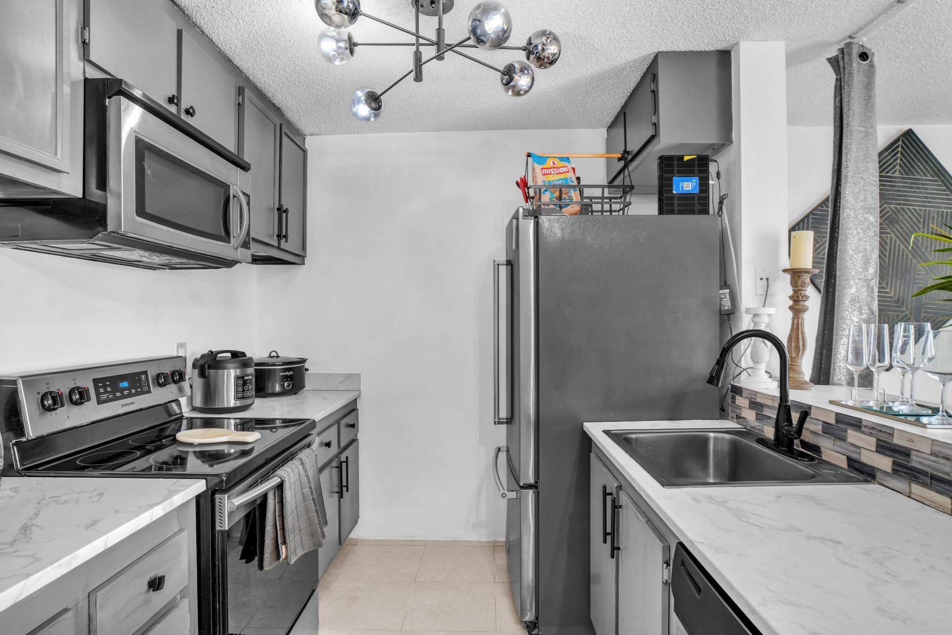 1423 Meadows Circle W, Boynton Beach, FL 33436 Photo