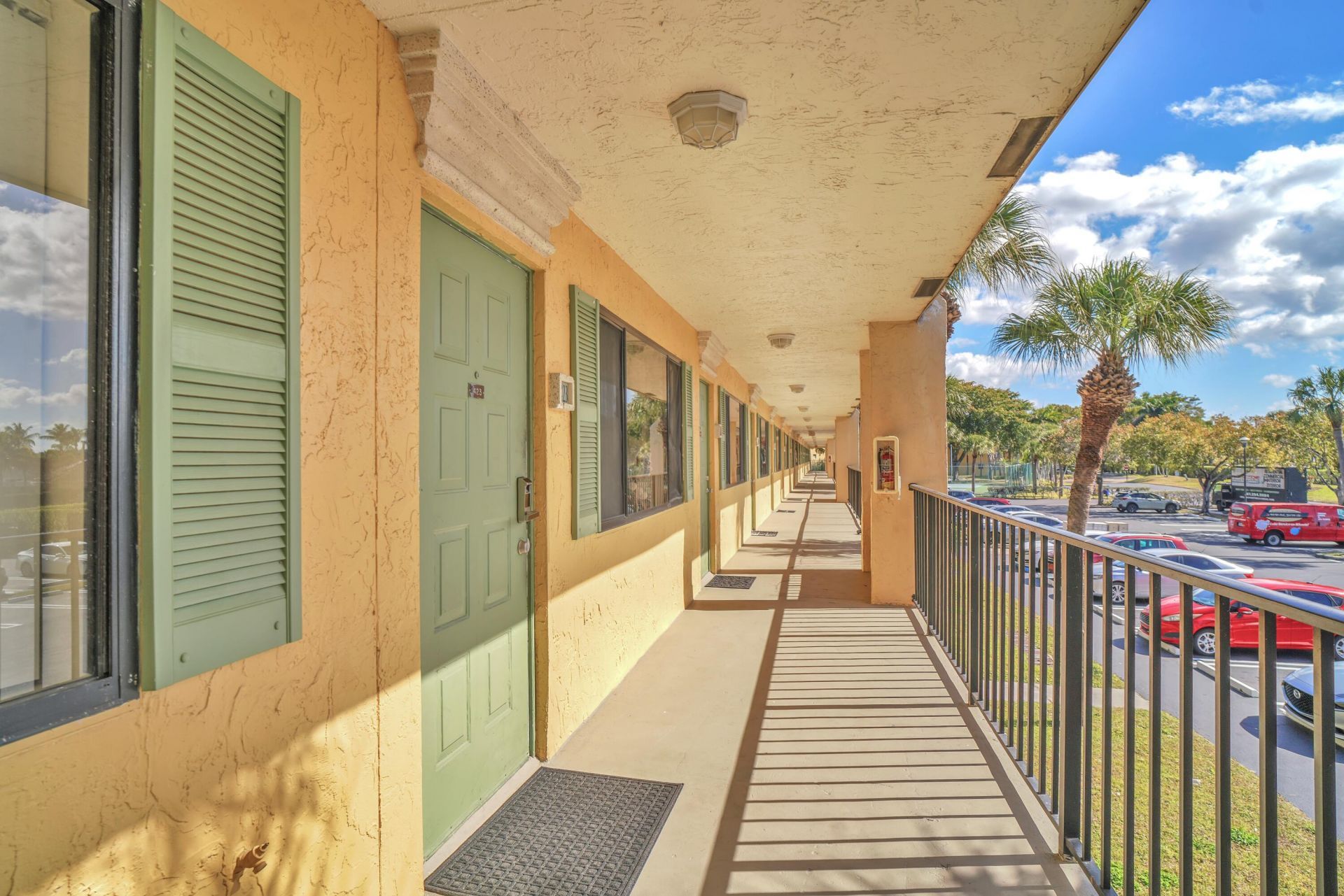 1423 Meadows Circle W, Boynton Beach, FL 33436 Photo