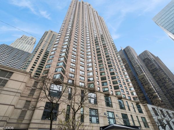 401 E Ontario Street, Unit 2902, Chicago, IL 60611