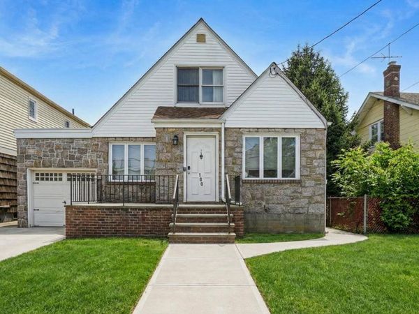 100 Elizabeth Street, Floral Park, NY 11001