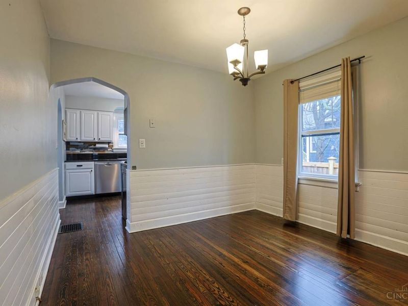 26 W Mills Avenue, Wyoming, OH 45215 Photo 14