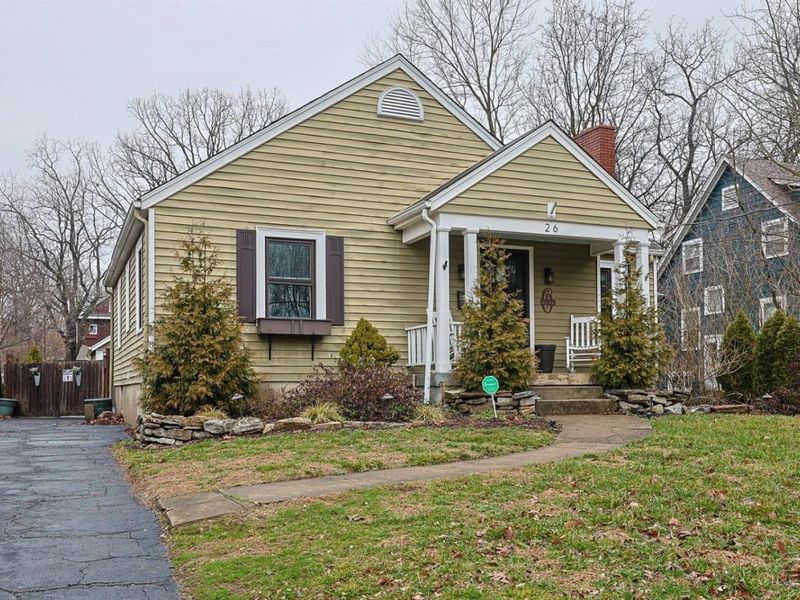 26 W Mills Avenue, Wyoming, OH 45215 Photo 2