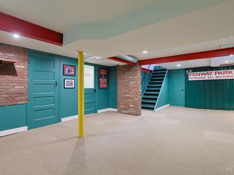 26 W Mills Avenue, Wyoming, OH 45215 Photo 26