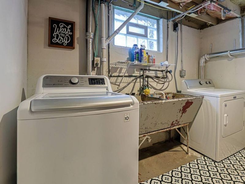 26 W Mills Avenue, Wyoming, OH 45215 Photo 33