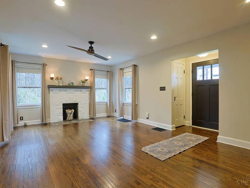 26 W Mills Avenue, Wyoming, OH 45215 Photo 7