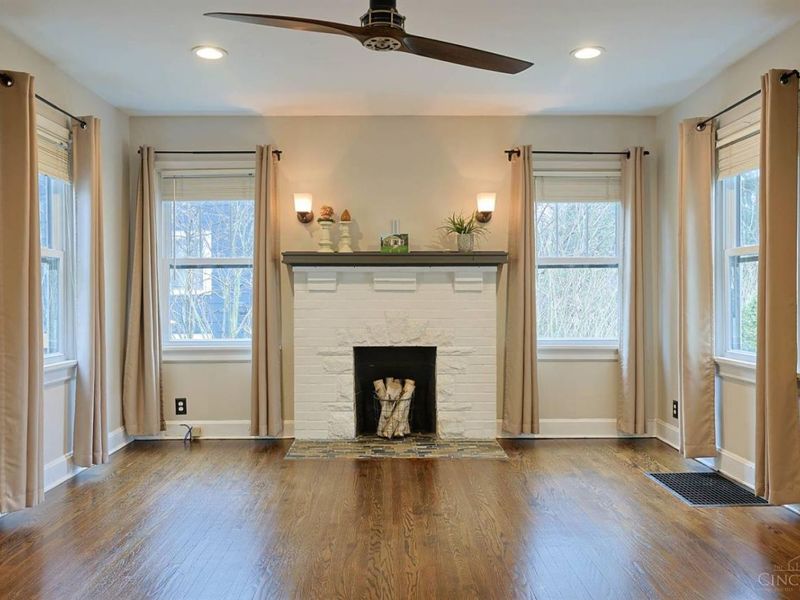 26 W Mills Avenue, Wyoming, OH 45215 Photo 8