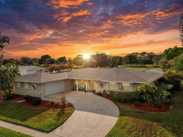 2802 SE Pine Valley St, Port St. Lucie, FL 34952