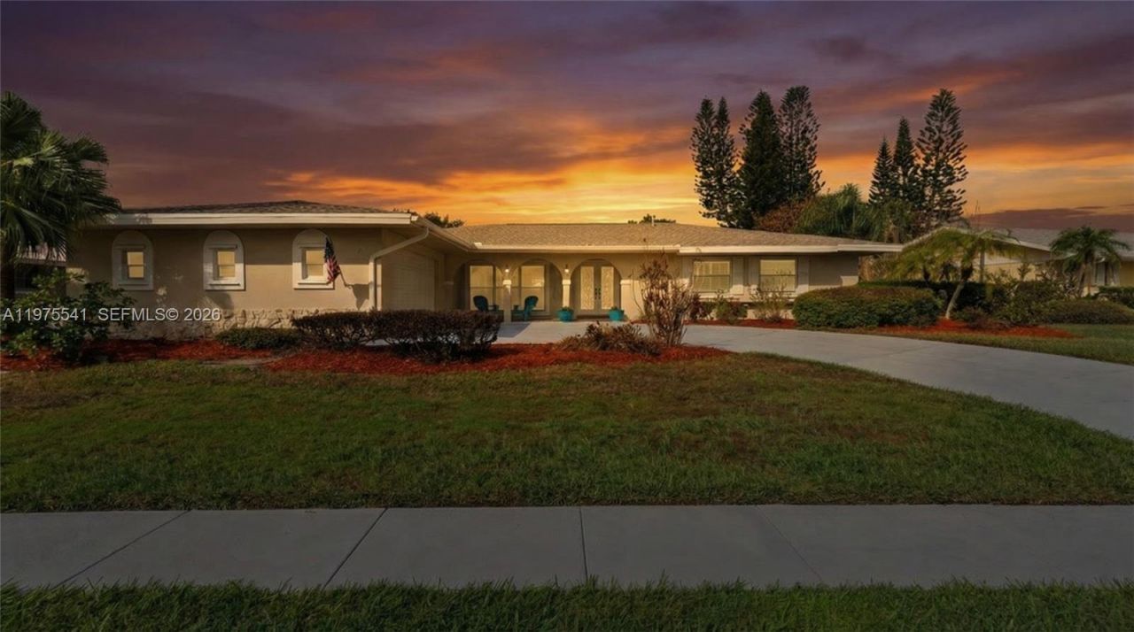 2802 SE Pine Valley St, Port Saint Lucie, FL 34952 Photo