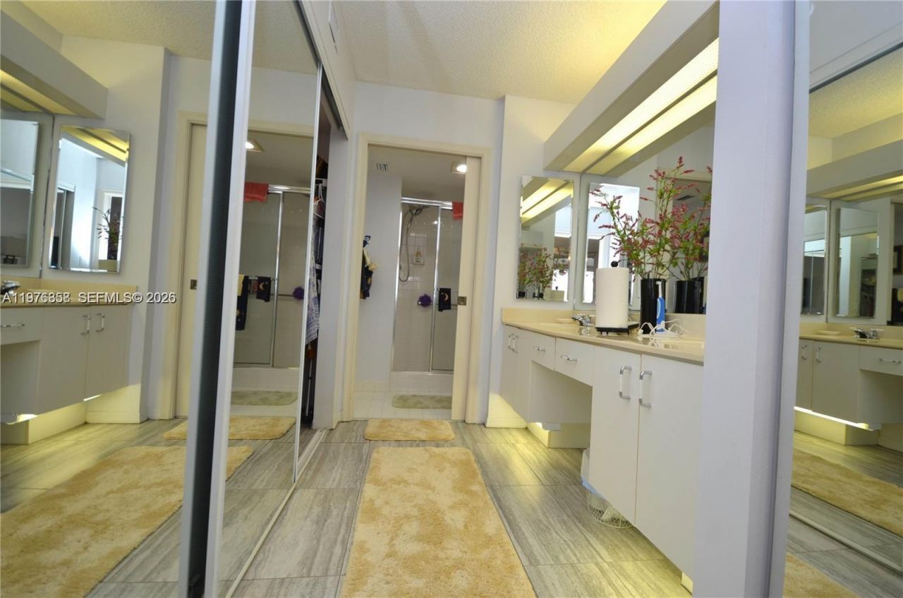 7730 Granville Dr , Unit 202, Tamarac, FL 33321 Photo