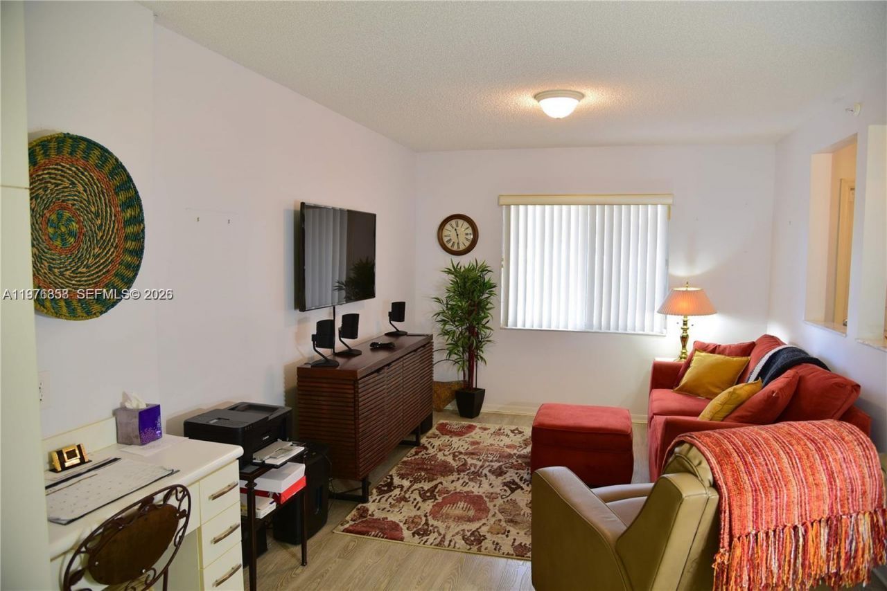 7730 Granville Dr , Unit 202, Tamarac, FL 33321 Photo