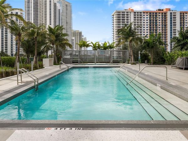 17550 Collins Ave , Unit 502, Sunny Isles Beach, FL 33160