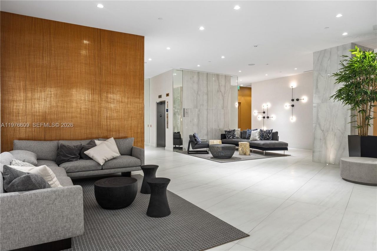 17550 Collins Ave , Unit 502, Sunny Isles Beach, FL 33160 Photo