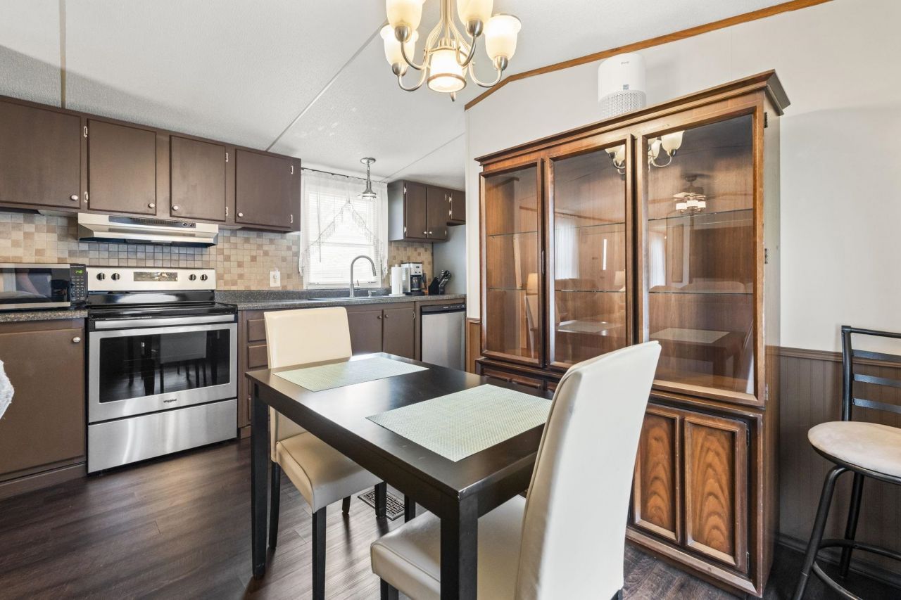 916 Periwinkle Pl. Photo 10