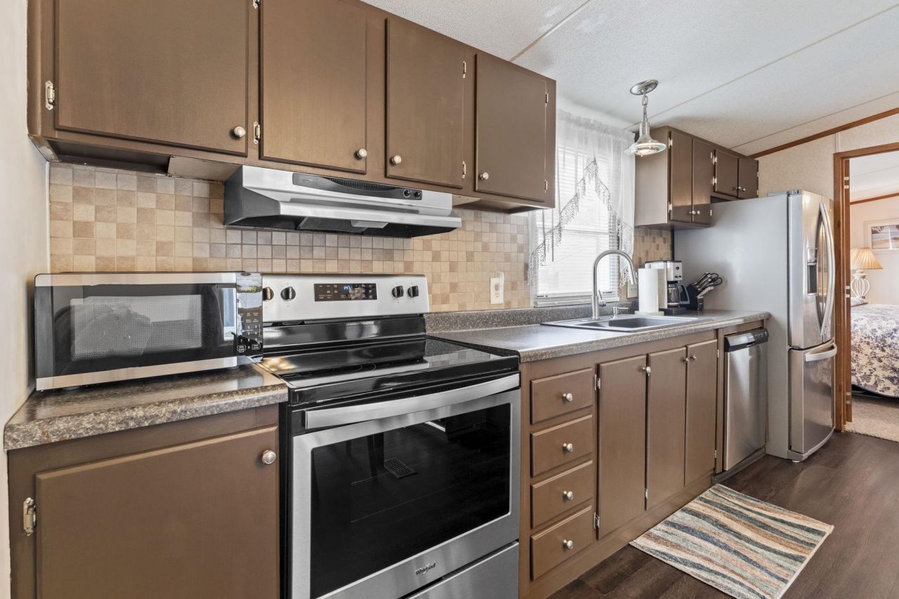 916 Periwinkle Pl. Photo 12