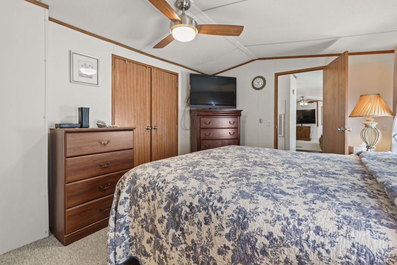 916 Periwinkle Pl. Photo 16