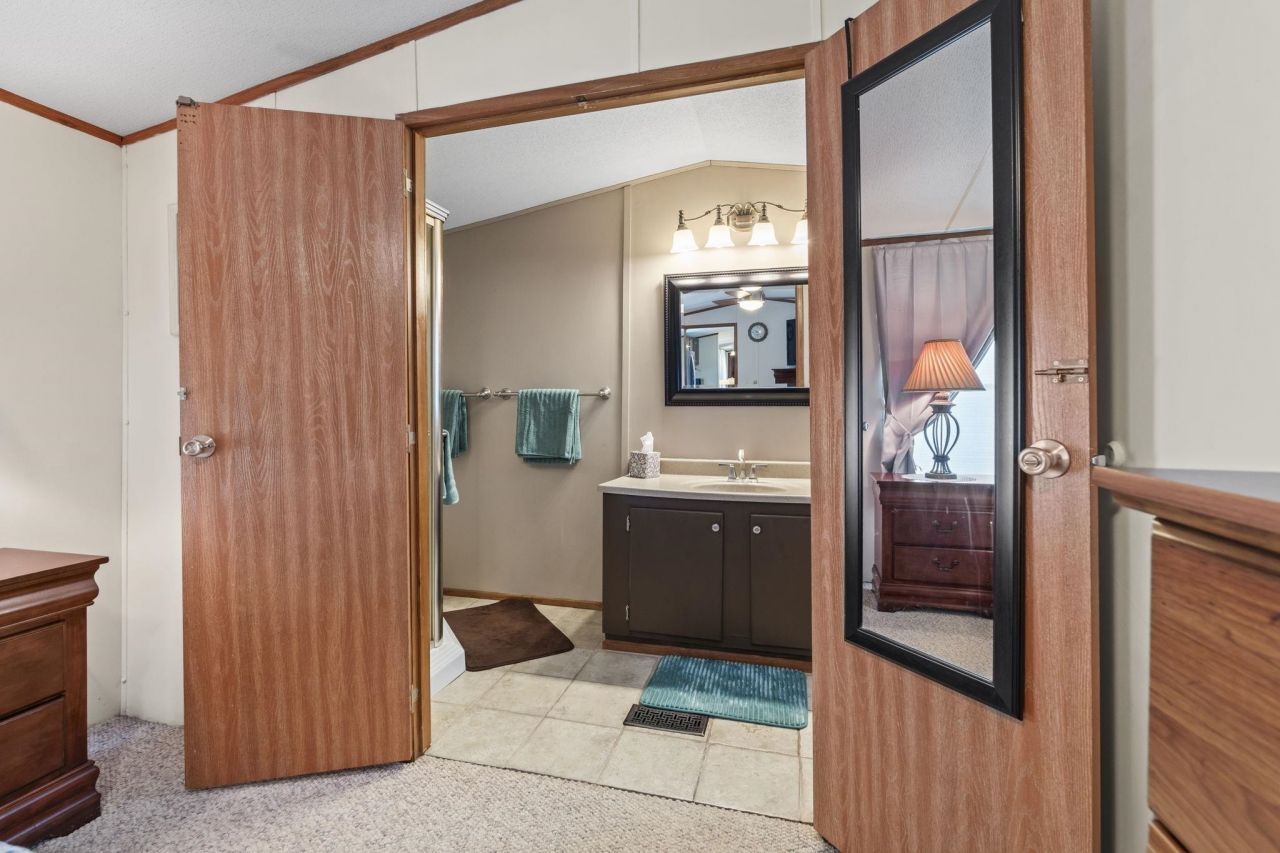 916 Periwinkle Pl. Photo 19