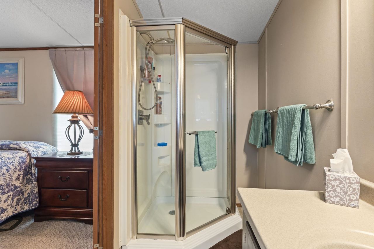 916 Periwinkle Pl. Photo 21