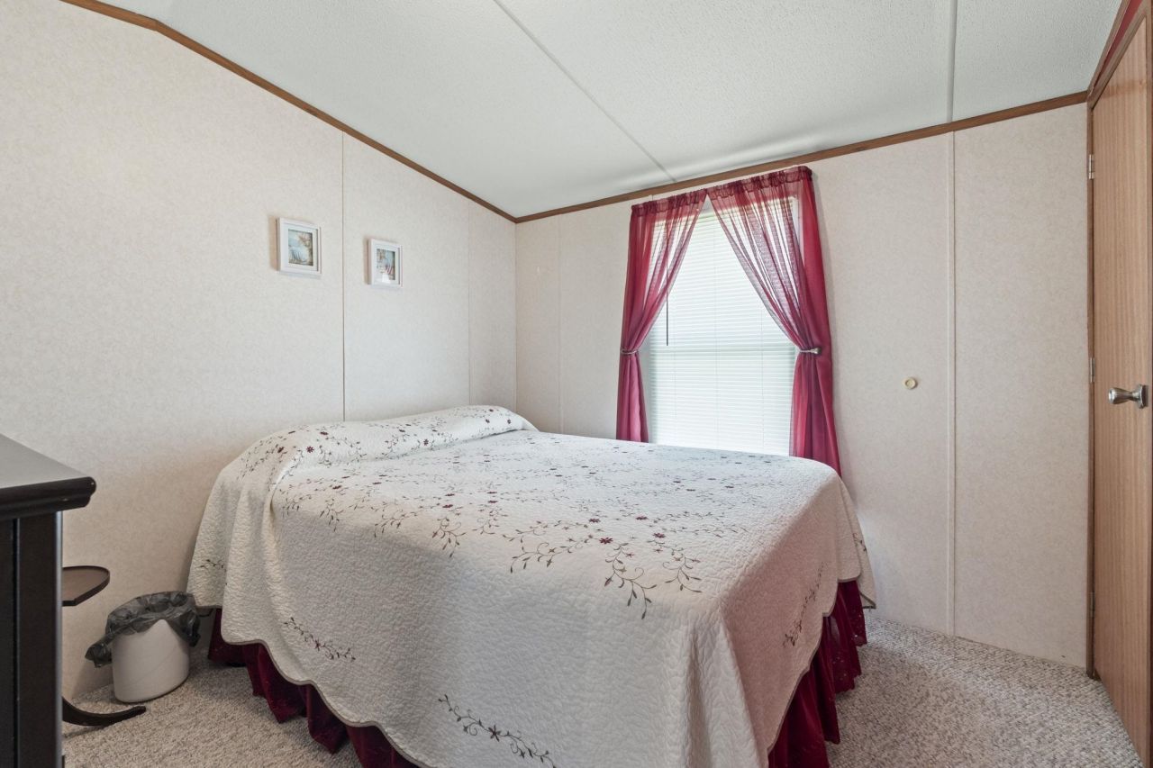 916 Periwinkle Pl. Photo 27