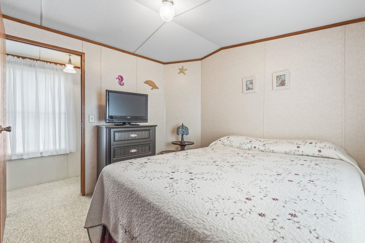 916 Periwinkle Pl. Photo 28