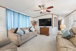 916 Periwinkle Pl. photo 4