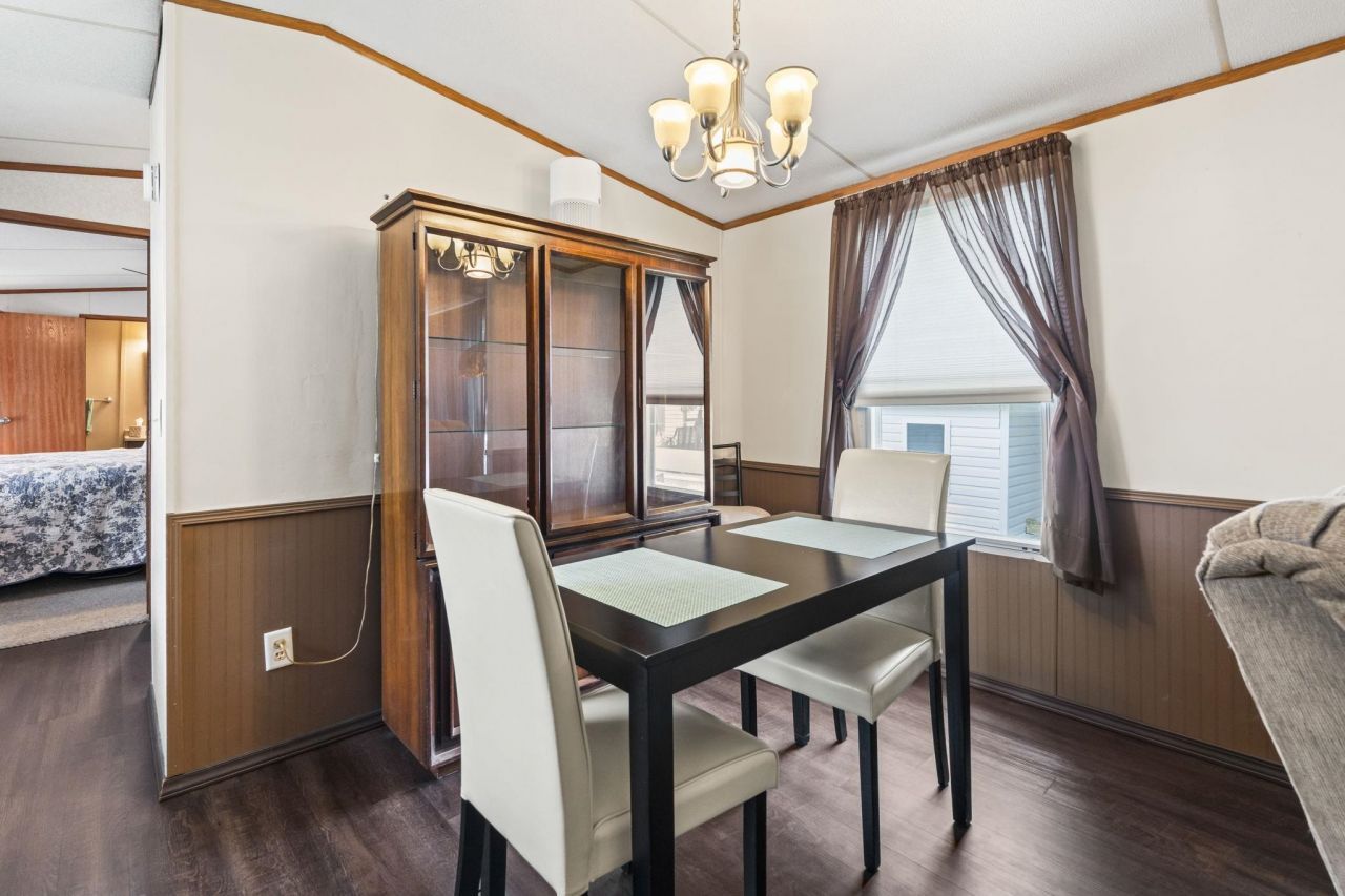 916 Periwinkle Pl. Photo 9