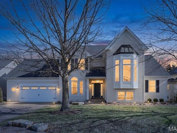 109 Sterling Crossing Drive, Dardenne Prairie, MO 63368