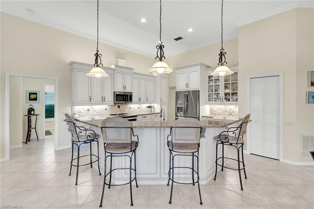 3750 Lakemont Dr, Bonita Springs, FL 34134 Photo