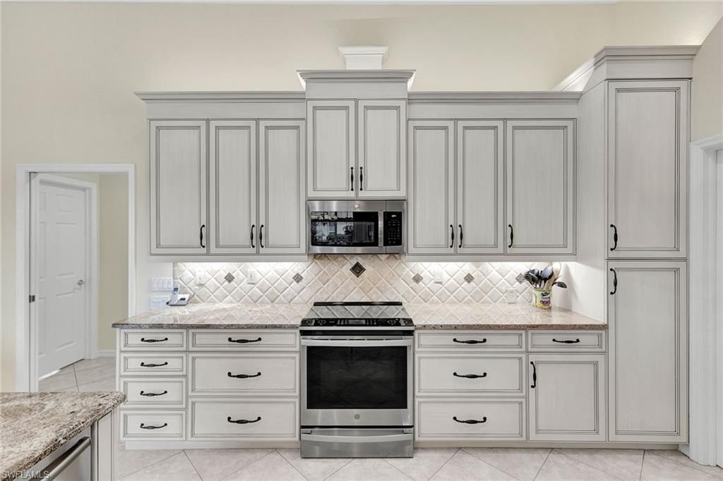 3750 Lakemont Dr, Bonita Springs, FL 34134 Photo