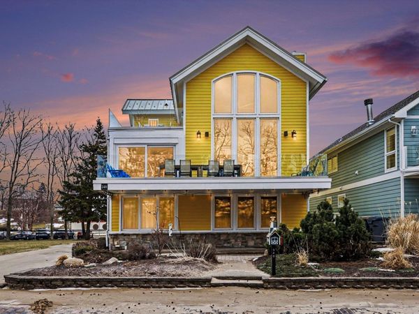 340 Lake Street, St. Joseph, MI 49085