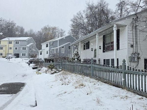 37 Gates Rd, Worcester, MA 01603