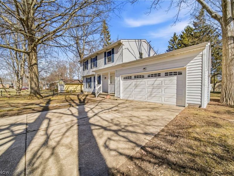 8285 Steeplechase Drive , Mentor, OH 44060 Photo 4