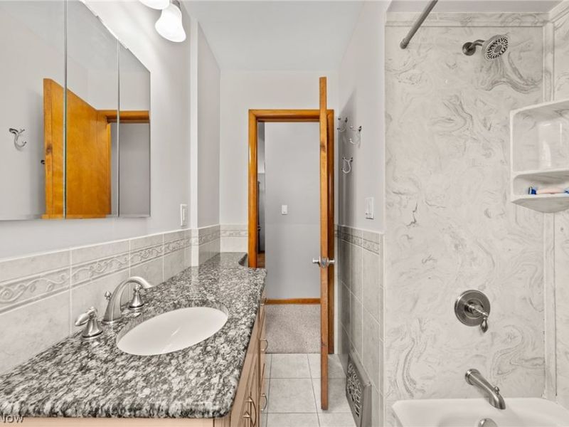 22 Youtz Avenue , Akron, OH 44301 Photo 14