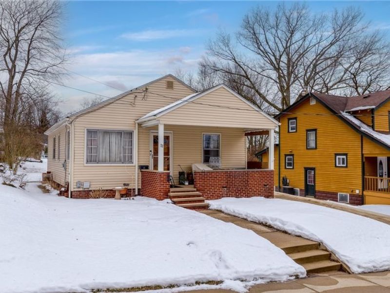 22 Youtz Avenue , Akron, OH 44301 Photo 2