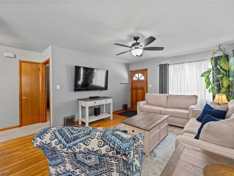 22 Youtz Avenue , Akron, OH 44301 Photo 5