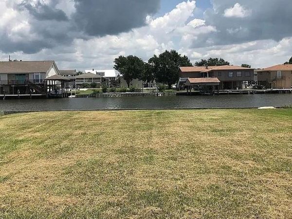 224 DEBBIE Drive, Slidell, LA 70458