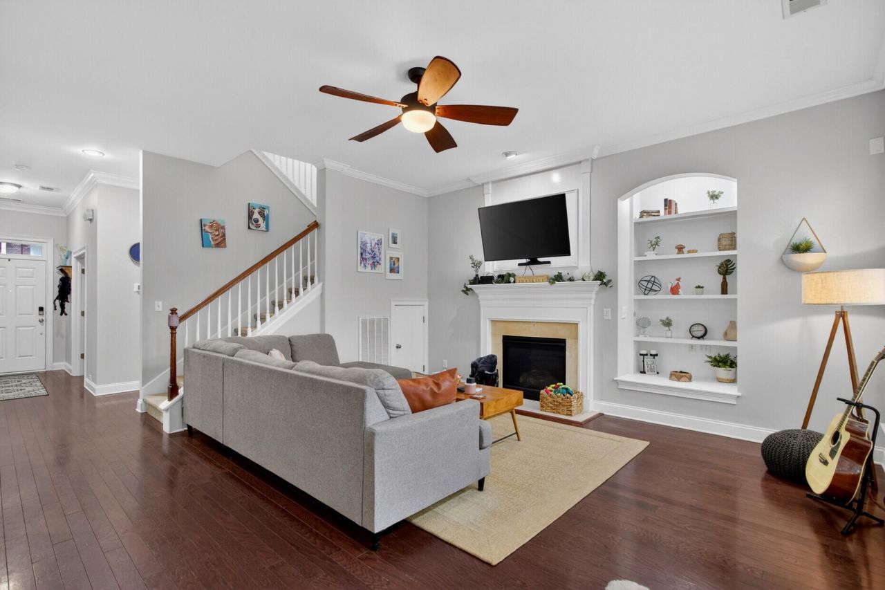 1737 Manassas Drive Photo 14