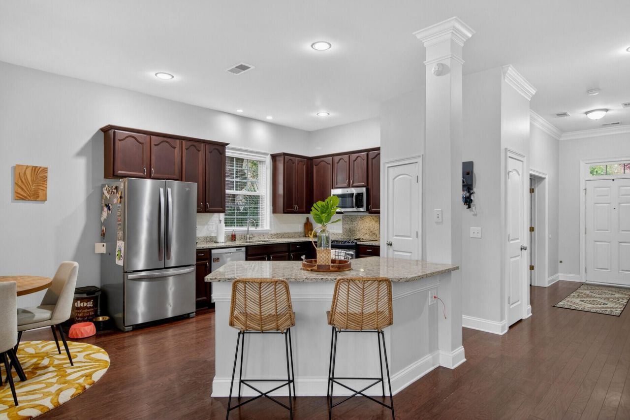 1737 Manassas Drive Photo 16