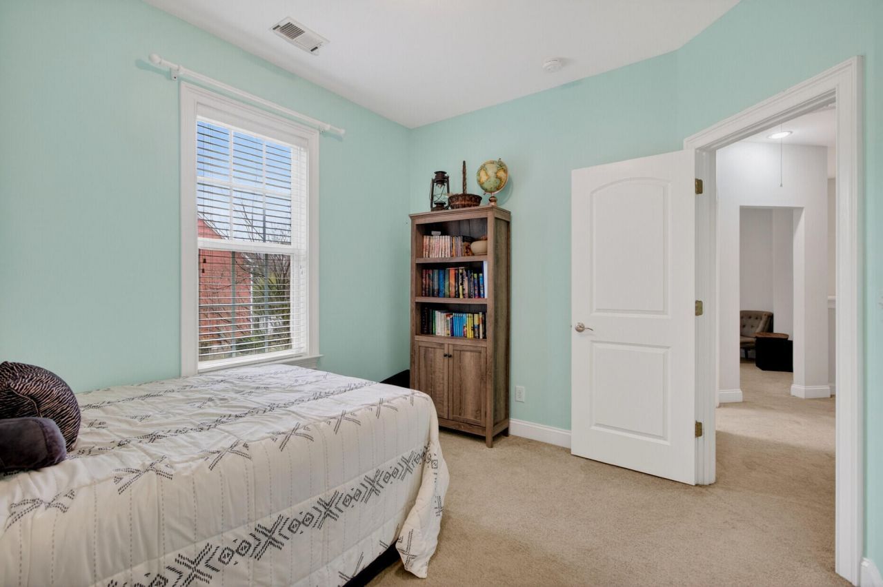 1737 Manassas Drive Photo 34