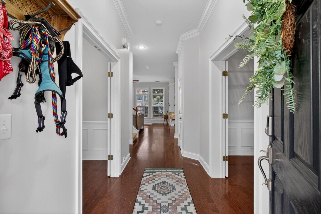 1737 Manassas Drive Photo 7