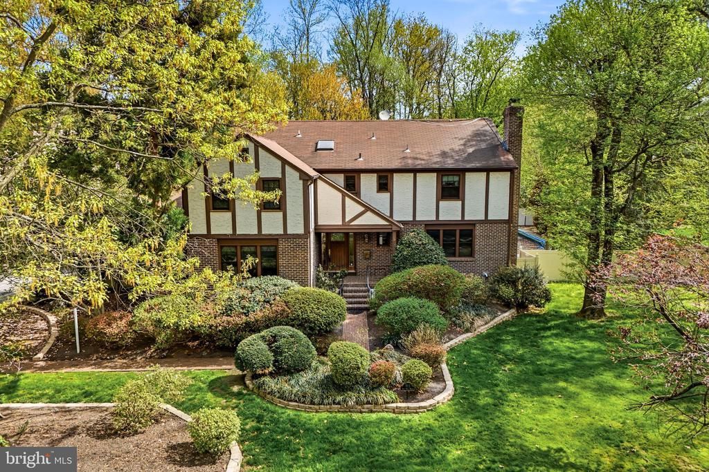 705 Iron Post Road, Moorestown, NJ 08057 Main Photo