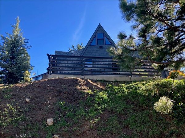 28131 Zermatt, Lake Arrowhead, CA 92352