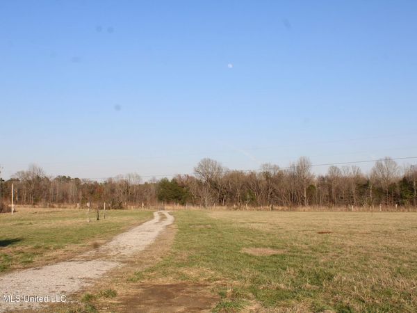 195 Jimmy Lane, Holly Springs, MS 38635