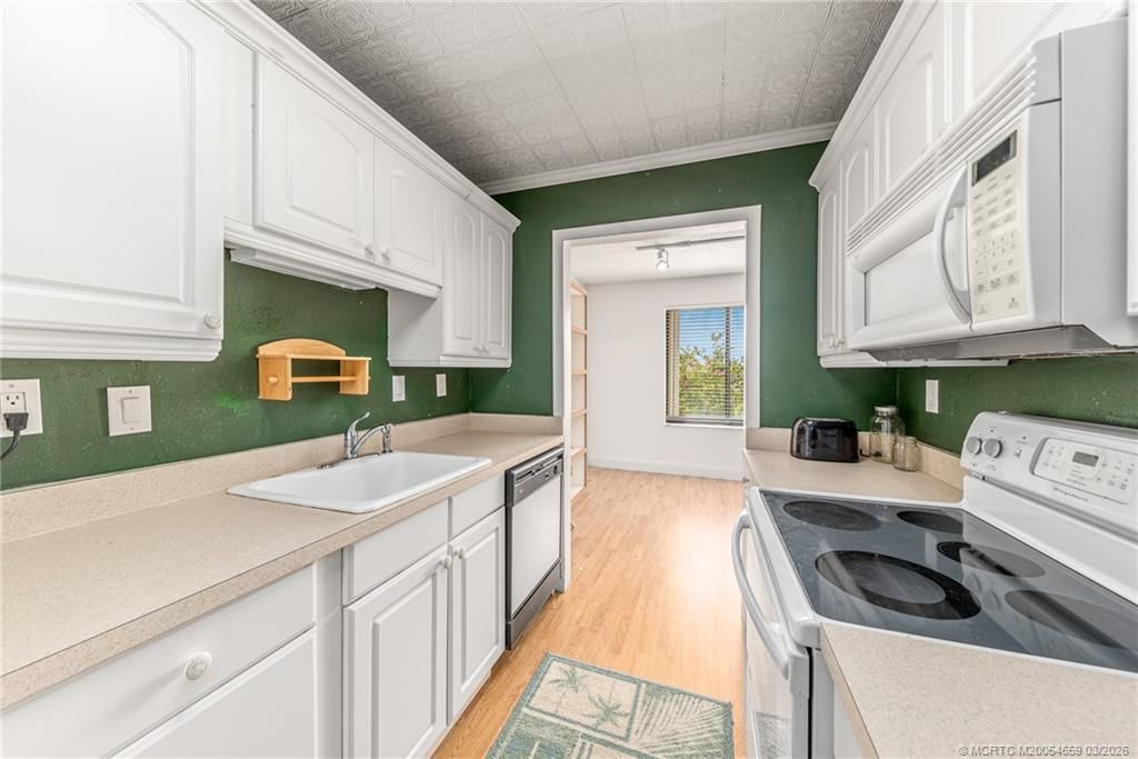 5393 SE Miles Grant Road, Unit 207, Stuart, FL 34997 Photo