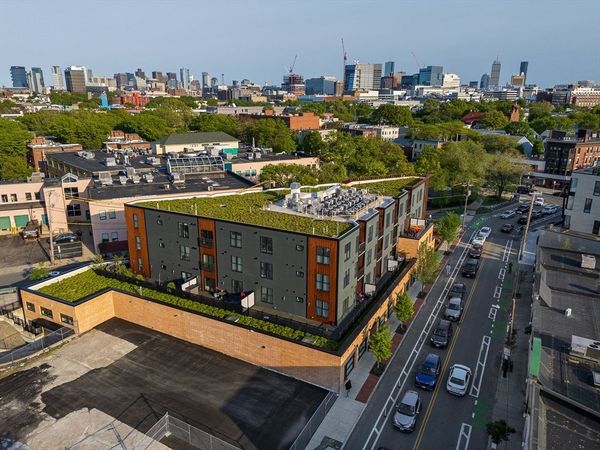 305 Webster Ave, Unit 104, Cambridge, MA 02141