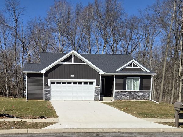 210 Glenwood Circle, Manchester, MI 48158