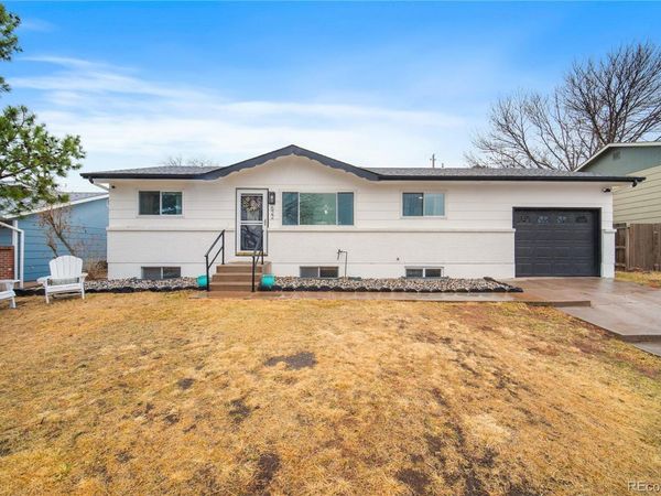 622 Paradise Lane, Colorado Springs, CO 80904